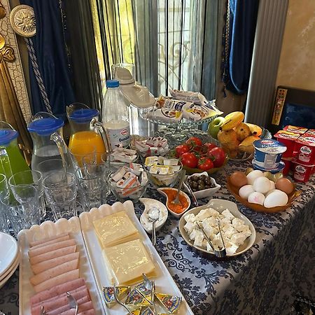 Hotel Boutique Vila Fernando Tirana Exteriör bild
