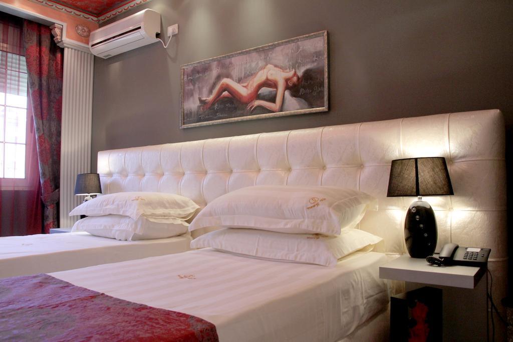 Hotel Boutique Vila Fernando Tirana Exteriör bild